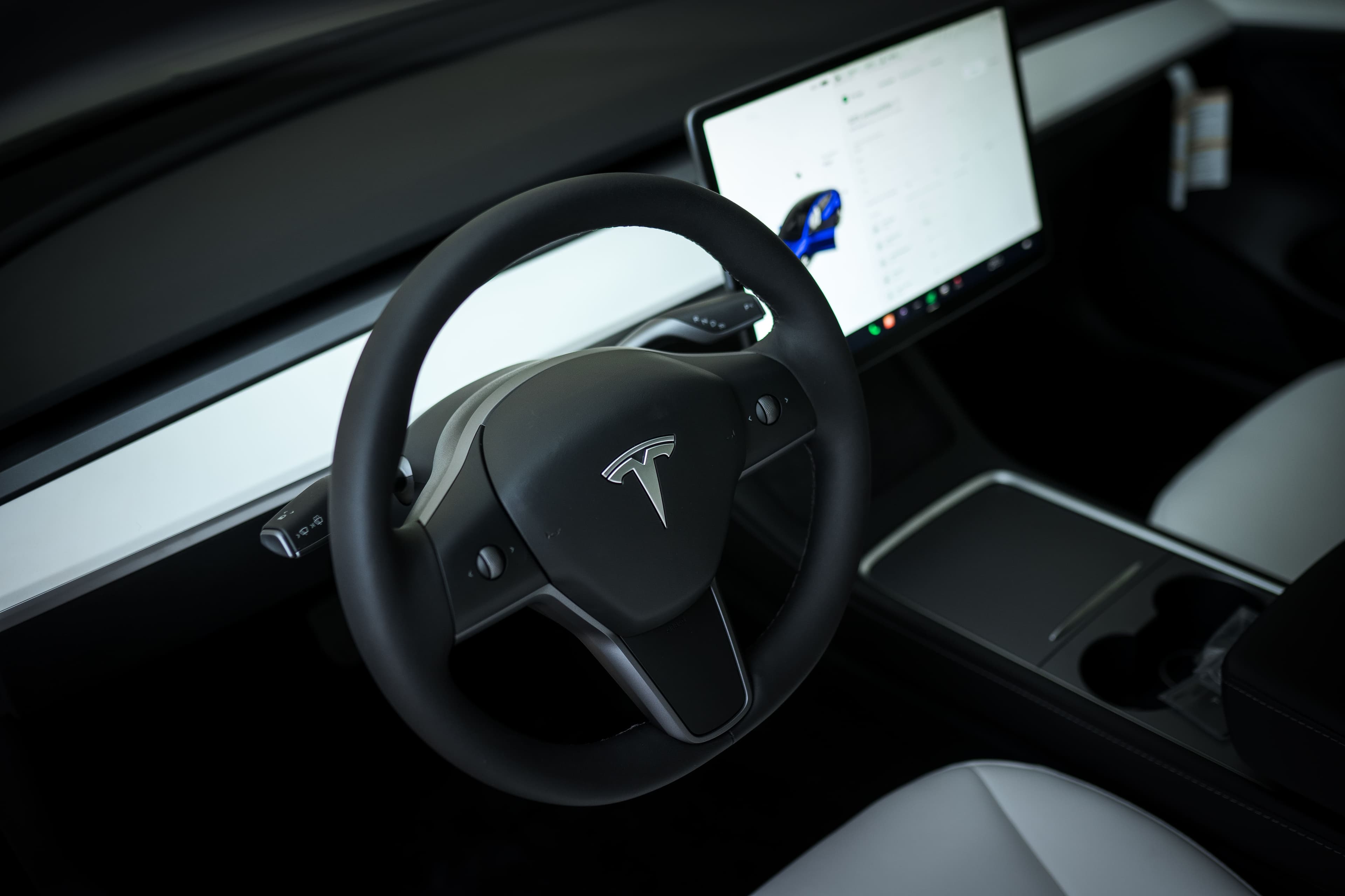 Imagem Tesla Model 3 - 22-23